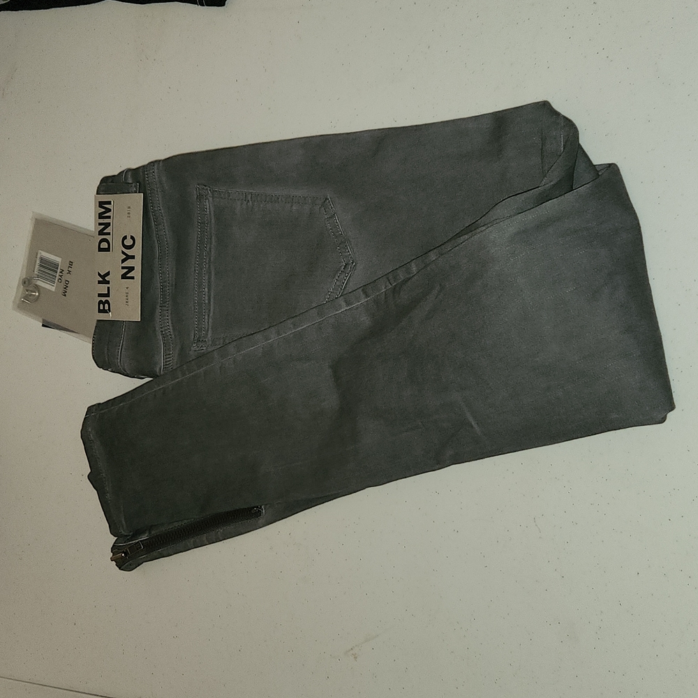 NWT.  BLK DNM NYC 28R - Picture 2 of 4
